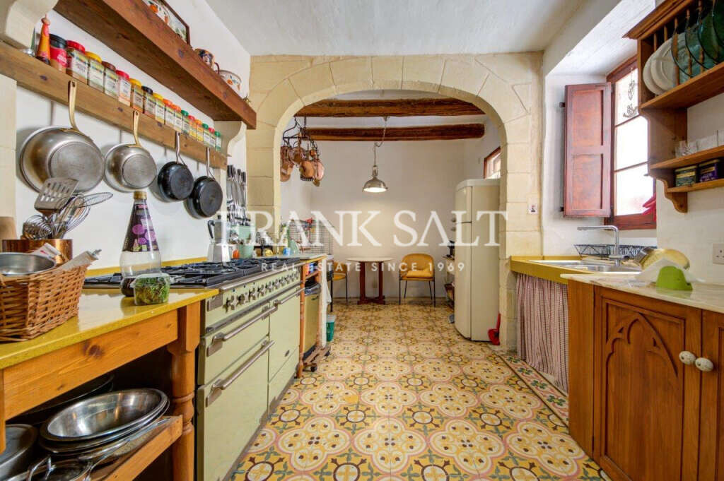 Dingli, 3 Bedrooms Bedrooms, ,1 BathroomBathrooms,For Sale,FRSA-715236