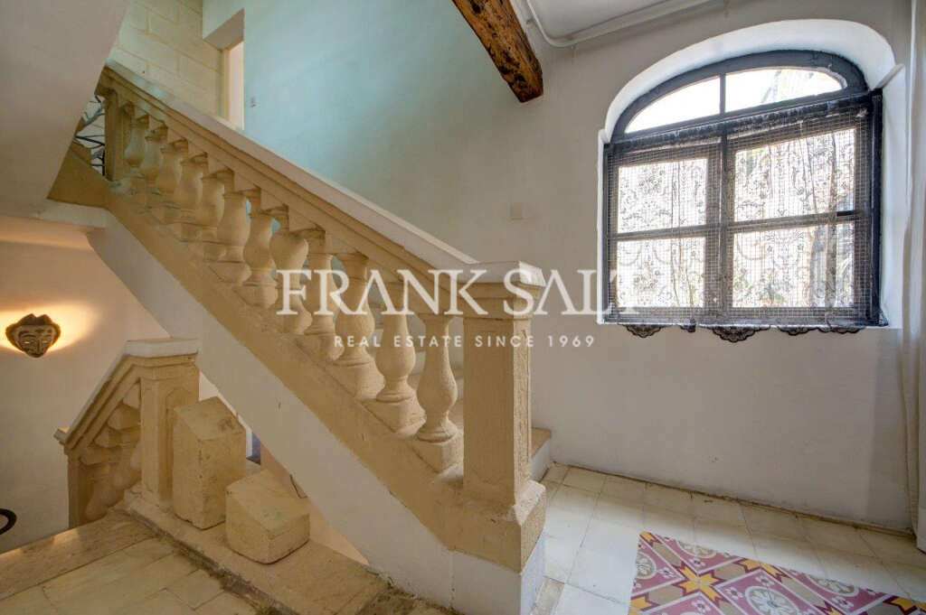 Dingli, 3 Bedrooms Bedrooms, ,1 BathroomBathrooms,For Sale,FRSA-715236