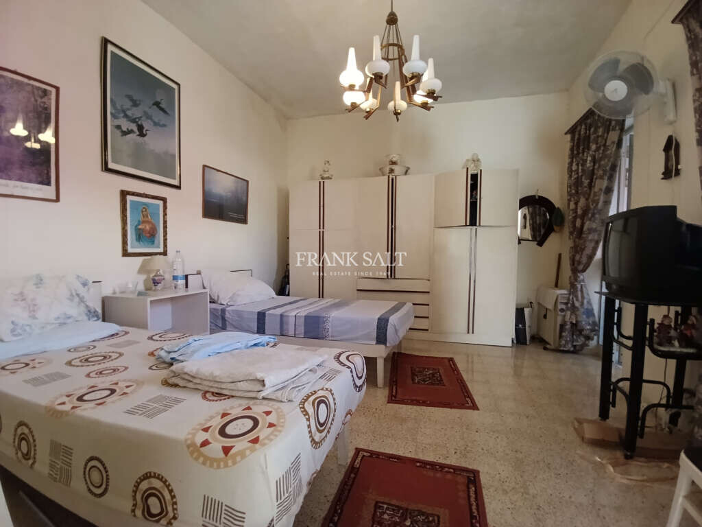 Rabat, 3 Bedrooms Bedrooms, ,2 BathroomsBathrooms,For Sale,FRSA-427662