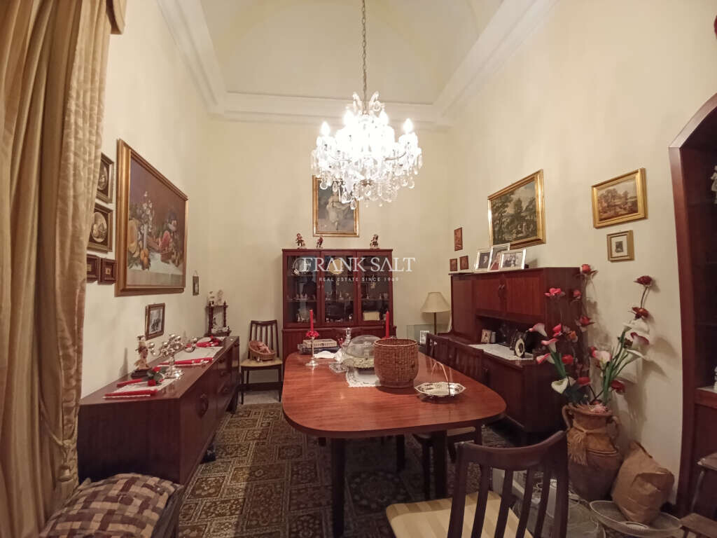 Rabat, 3 Bedrooms Bedrooms, ,2 BathroomsBathrooms,For Sale,FRSA-427662