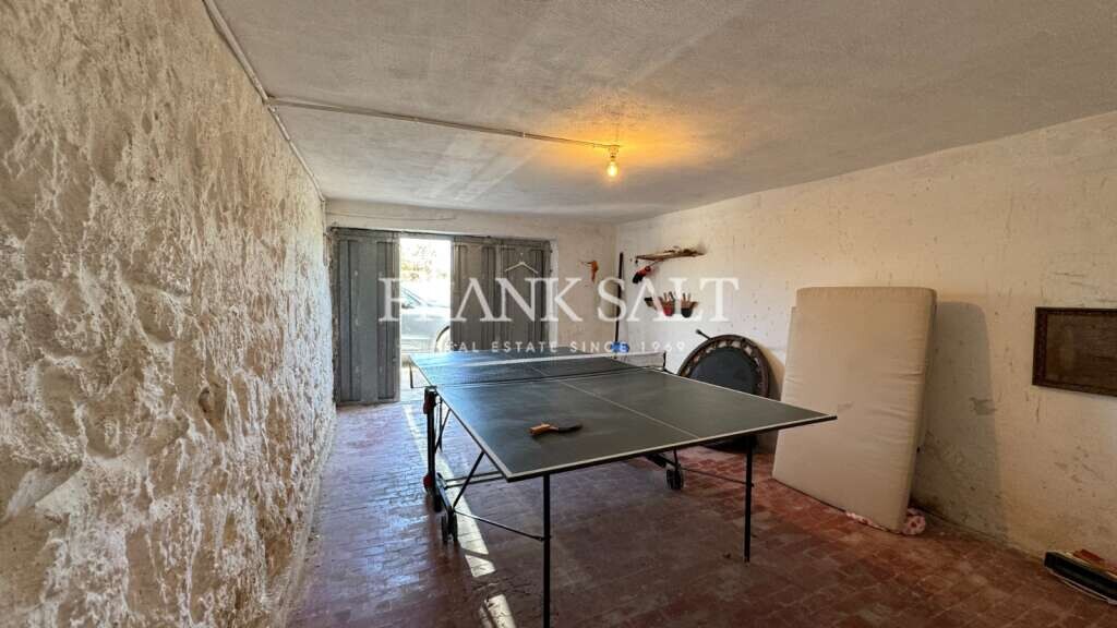 Bidnija, 4 Bedrooms Bedrooms, ,1 BathroomBathrooms,For Sale,FRSA-045817