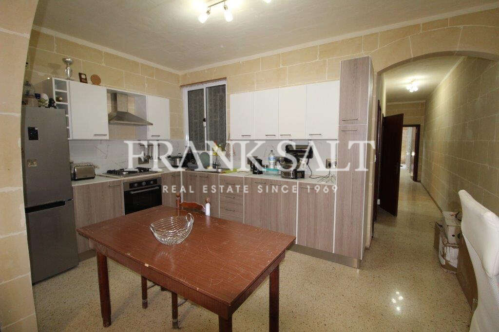 Marsalforn, Gozo, 3 Bedrooms Bedrooms, ,For Sale,FRSA-116795