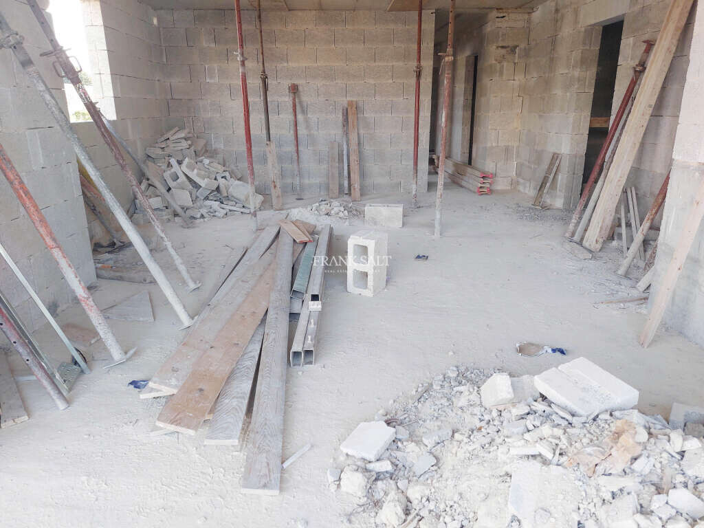 Salina, 3 Bedrooms Bedrooms, ,2 BathroomsBathrooms,For Sale,FRSA-322442