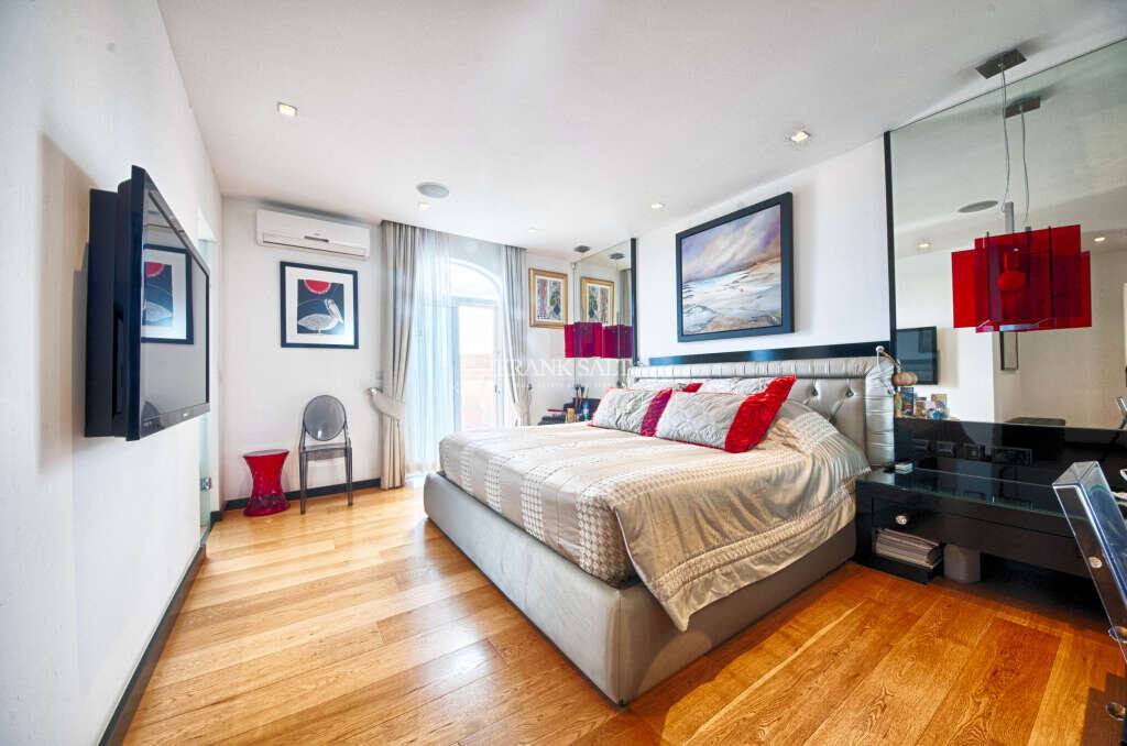 Madliena, 3 Bedrooms Bedrooms, ,2 BathroomsBathrooms,For Sale,FRSA-038132