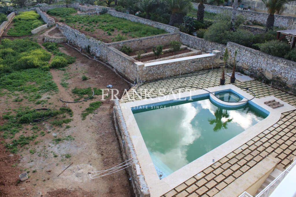 Sannat, Gozo, 3 Bedrooms Bedrooms, ,For Sale,FRSA-116760