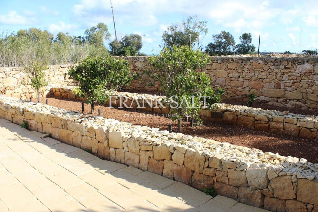 Sannat, Gozo, 3 Bedrooms Bedrooms, ,For Sale,FRSA-116760