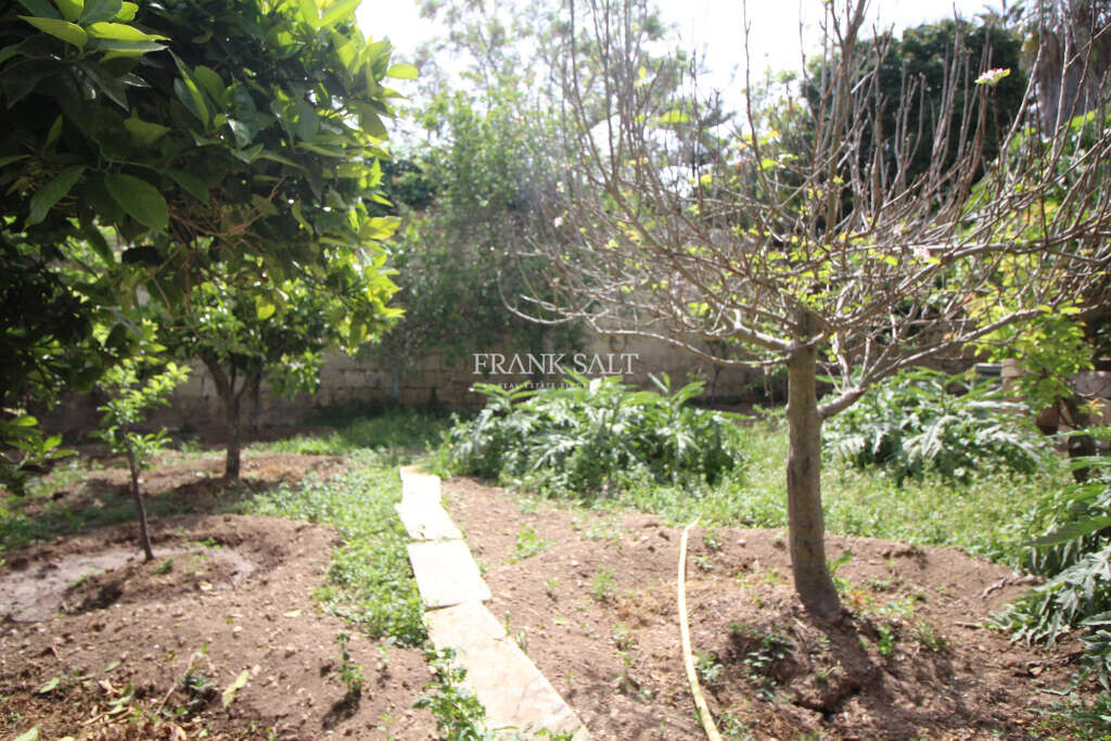 Lija, 5 Bedrooms Bedrooms, ,2 BathroomsBathrooms,For Sale,FRSA-818110