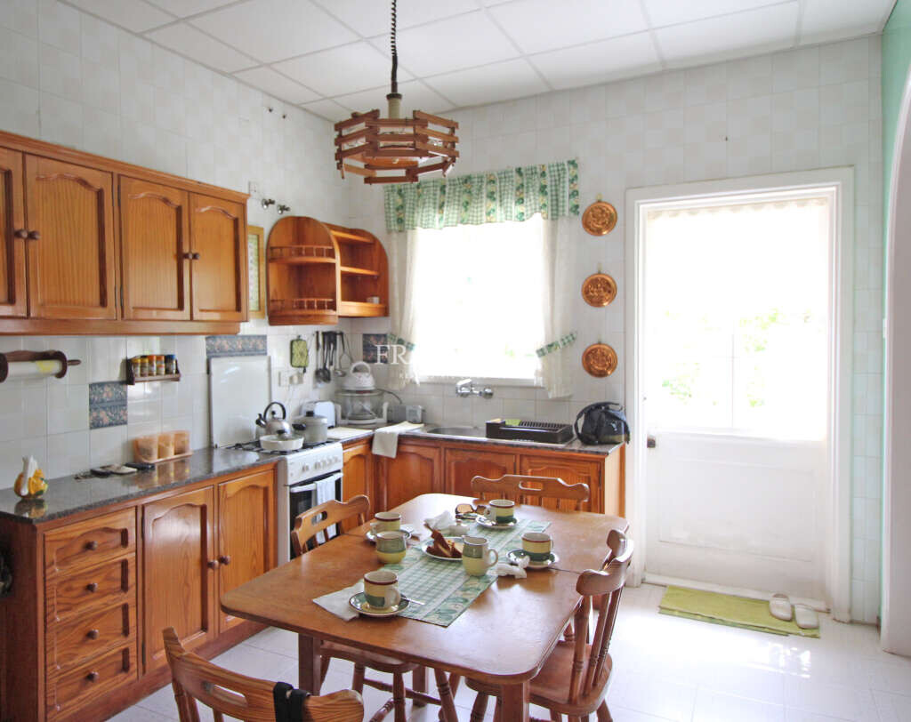 Lija, 5 Bedrooms Bedrooms, ,2 BathroomsBathrooms,For Sale,FRSA-818110