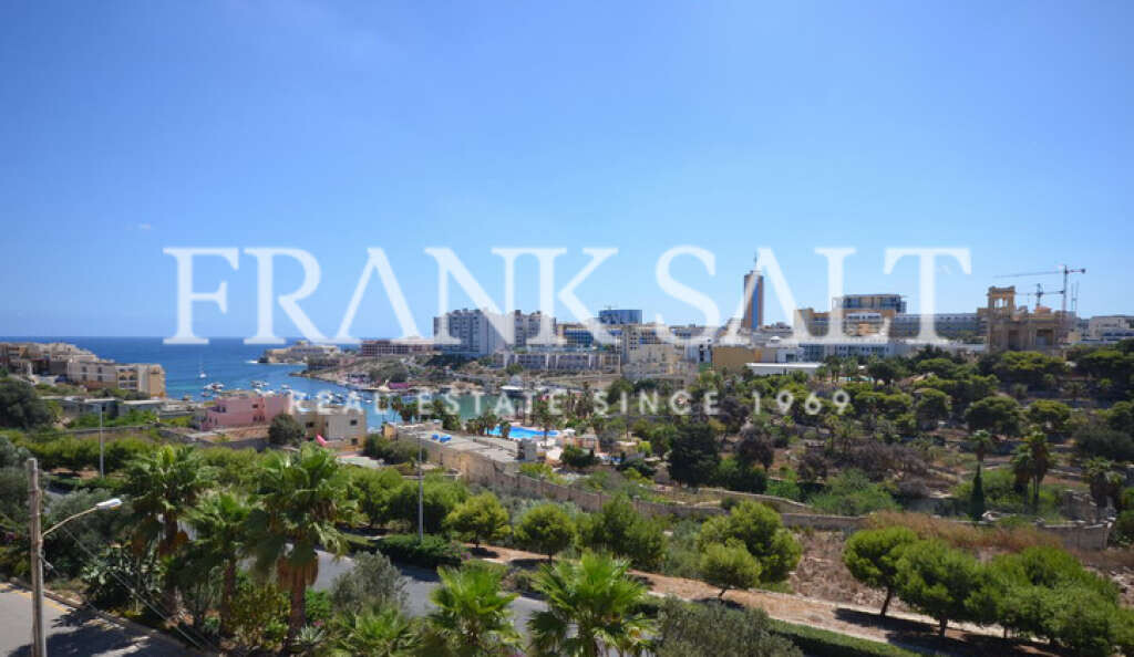 Pembroke, 3 Bedrooms Bedrooms, ,1 BathroomBathrooms,For Sale,FRSA-813902