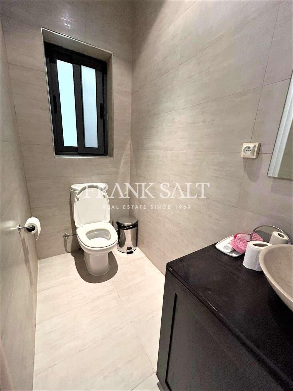 Sliema, 3 Bedrooms Bedrooms, ,1 BathroomBathrooms,For Sale,FRSA-045624
