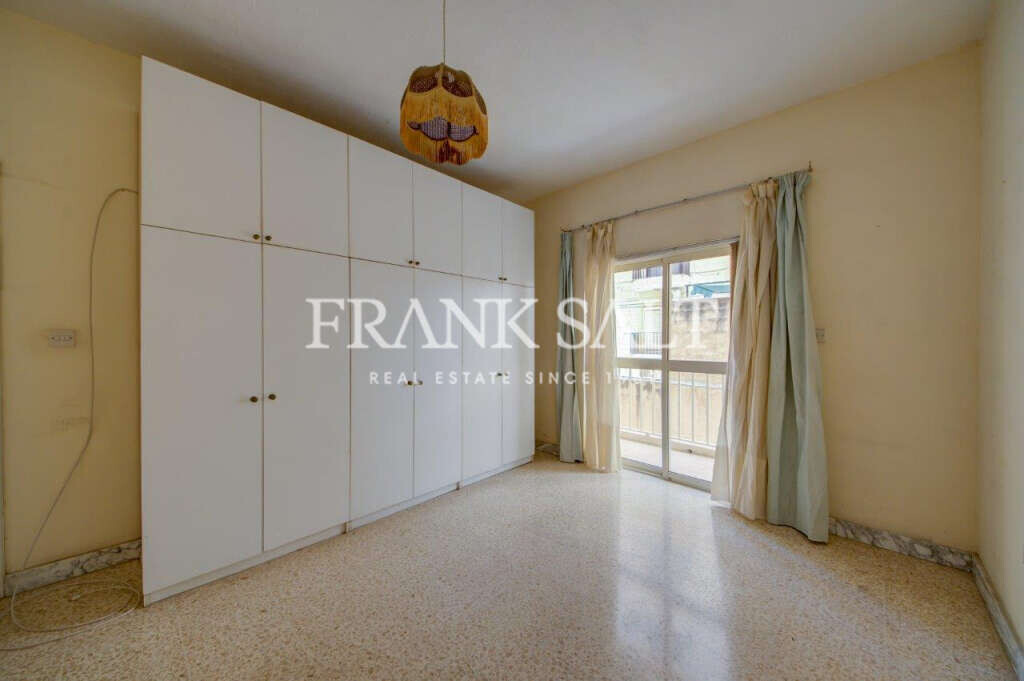 Sliema, 3 Bedrooms Bedrooms, ,2 BathroomsBathrooms,For Sale,FRSA-323257