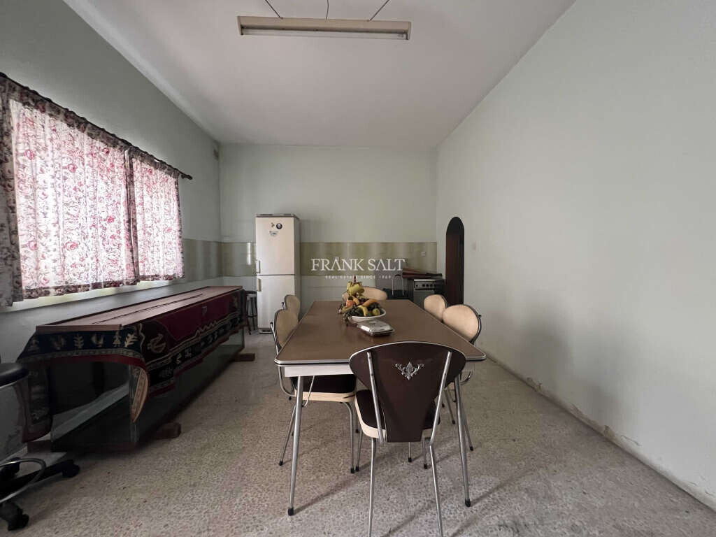 Zejtun, 4 Bedrooms Bedrooms, ,3 BathroomsBathrooms,For Sale,FRSA-427457