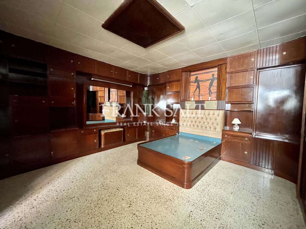 Cospicua, 2 Bedrooms Bedrooms, ,1 BathroomBathrooms,For Sale,FRSA-752836