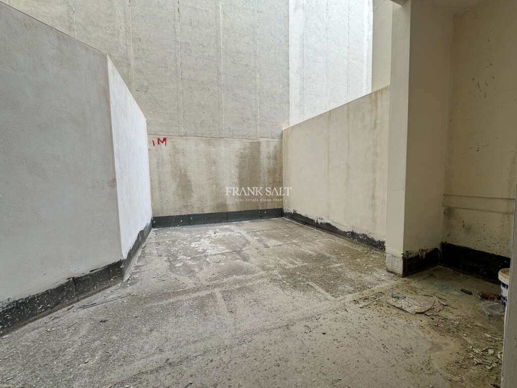 Marsascala, 3 Bedrooms Bedrooms, ,2 BathroomsBathrooms,For Sale,FRSA-323155