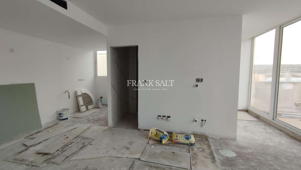 Mellieha, 2 Bedrooms Bedrooms, ,1 BathroomBathrooms,For Sale,FRSA-619177