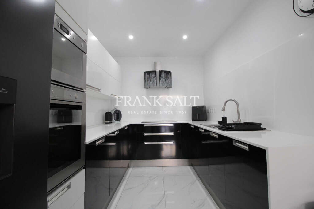 Fgura, 3 Bedrooms Bedrooms, ,3 BathroomsBathrooms,For Sale,FRSA-427389