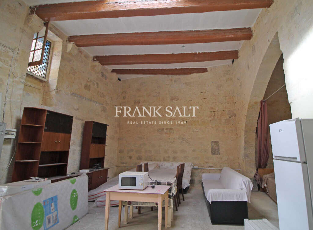 Qormi, 3 Bedrooms Bedrooms, ,For Sale,FRSA-427332