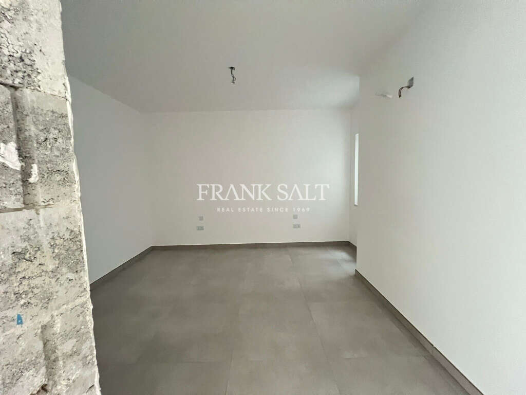 Zurrieq, 3 Bedrooms Bedrooms, ,1 BathroomBathrooms,For Sale,FRSA-216734