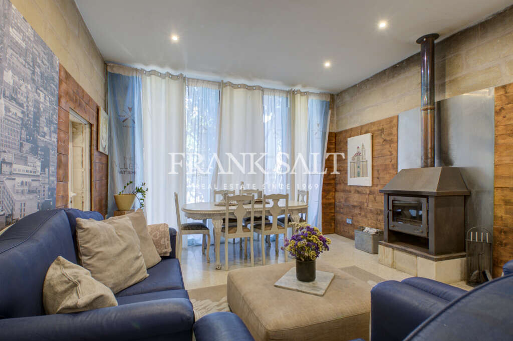 Marsa, 5 Bedrooms Bedrooms, ,1 BathroomBathrooms,For Sale,FRSA-215576