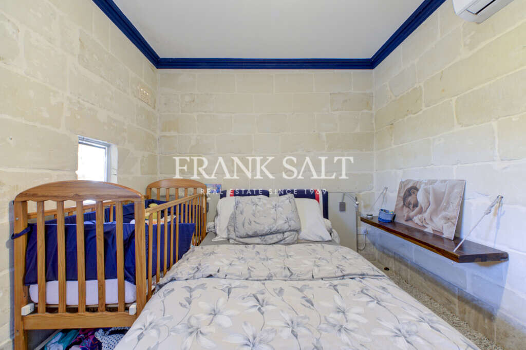 Marsa, 5 Bedrooms Bedrooms, ,1 BathroomBathrooms,For Sale,FRSA-215576