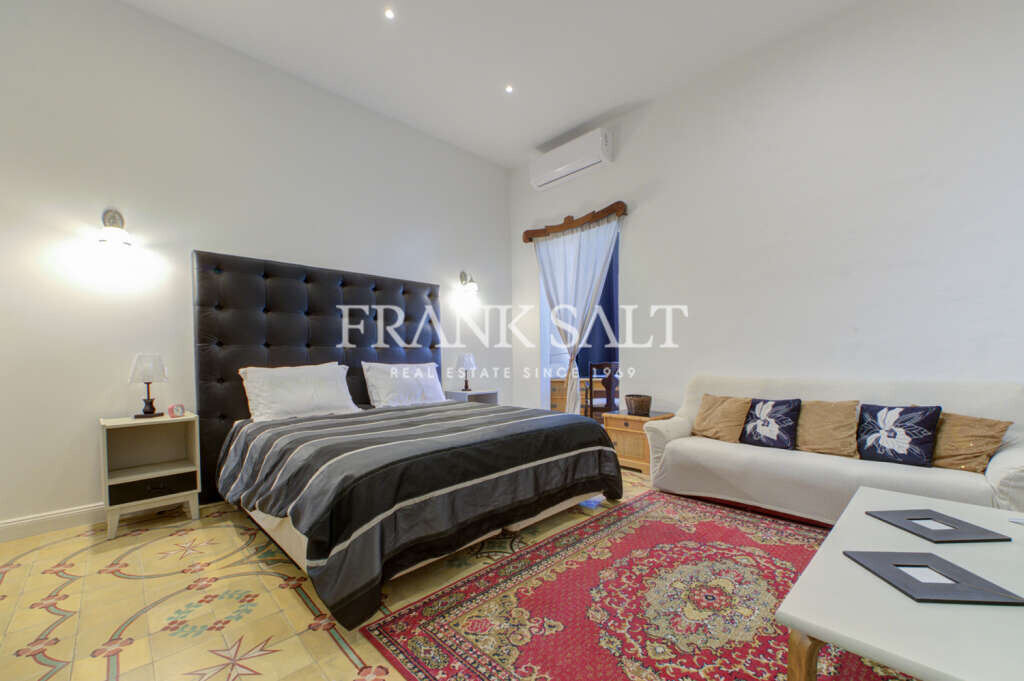 Marsa, 5 Bedrooms Bedrooms, ,1 BathroomBathrooms,For Sale,FRSA-215576