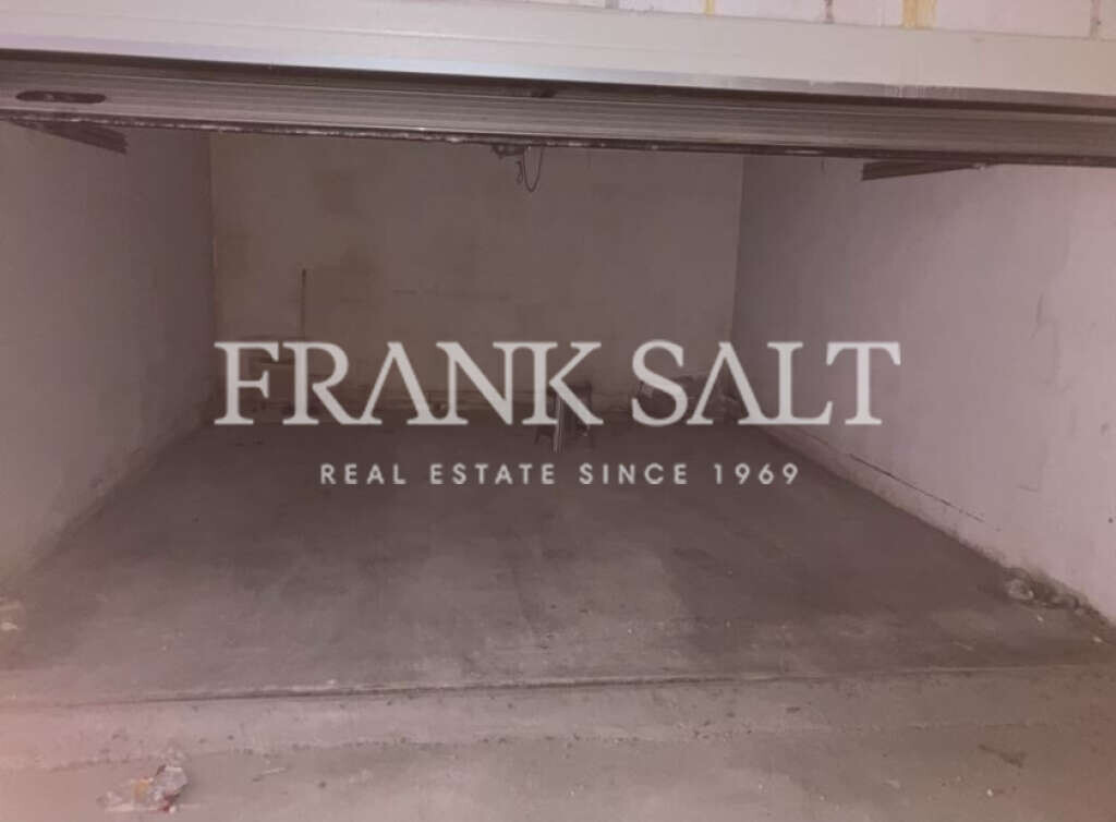 Lija, ,For Sale,FRSA-272042