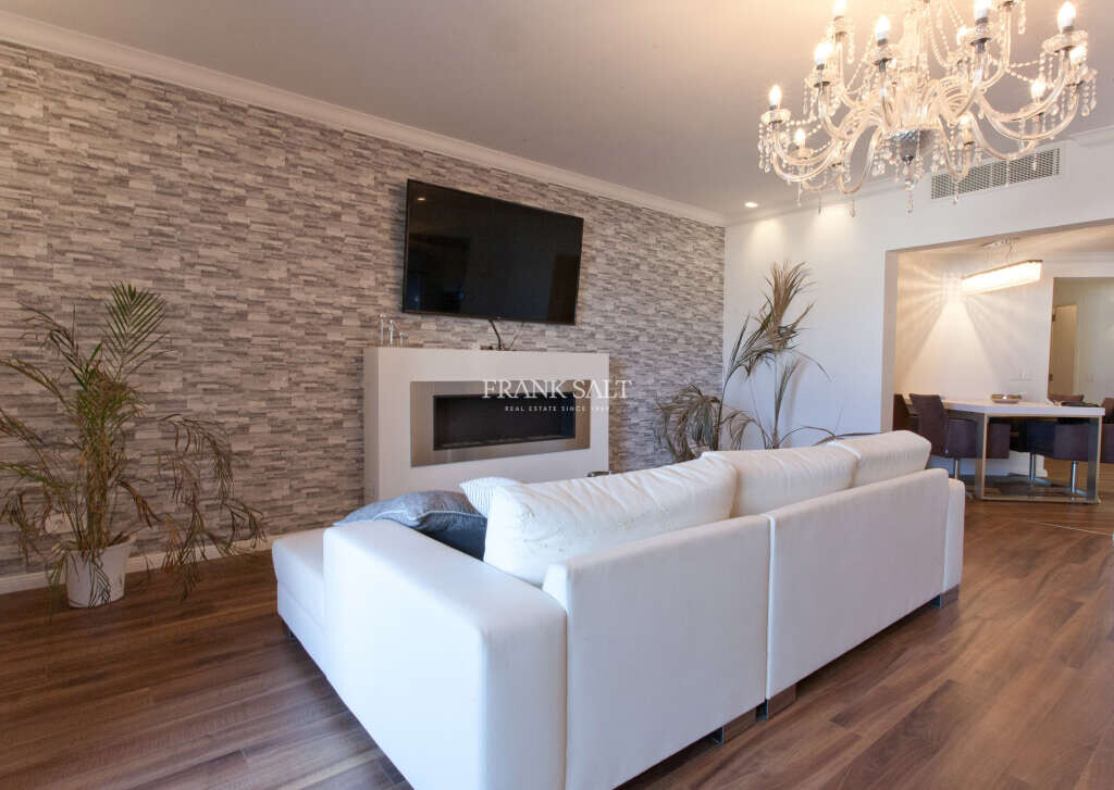 Tas Sellum, 3 Bedrooms Bedrooms, ,For Sale,FRSA-510642