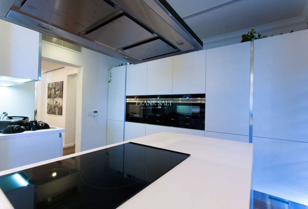 Tas Sellum, 3 Bedrooms Bedrooms, ,For Sale,FRSA-510642