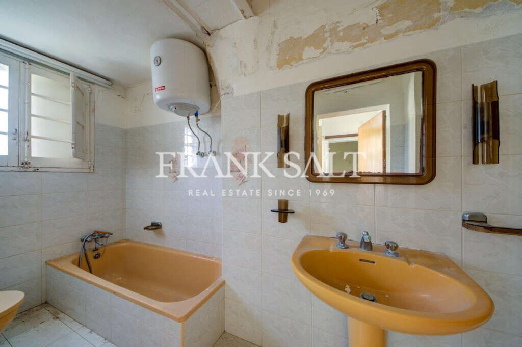 Victoria, Gozo, 3 Bedrooms Bedrooms, ,1 BathroomBathrooms,For Sale,FRSA-116332