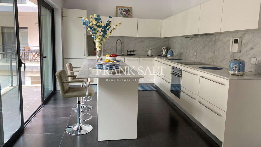 Pender Gardens, 3 Bedrooms Bedrooms, ,1 BathroomBathrooms,For Sale,FRSA-045084