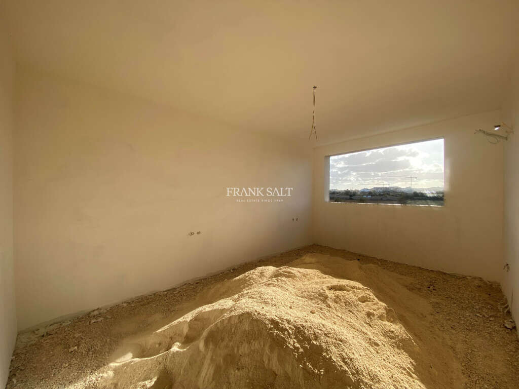 Lija, 2 Bedrooms Bedrooms, ,For Sale,FRSA-354797