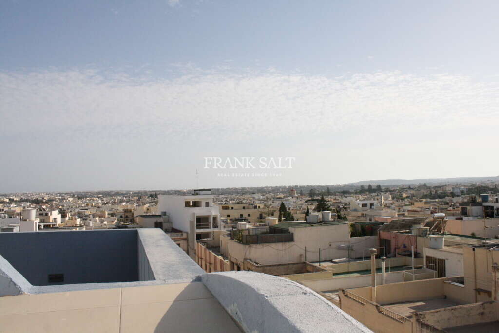 Iklin, 3 Bedrooms Bedrooms, ,For Sale,FRSA-851822