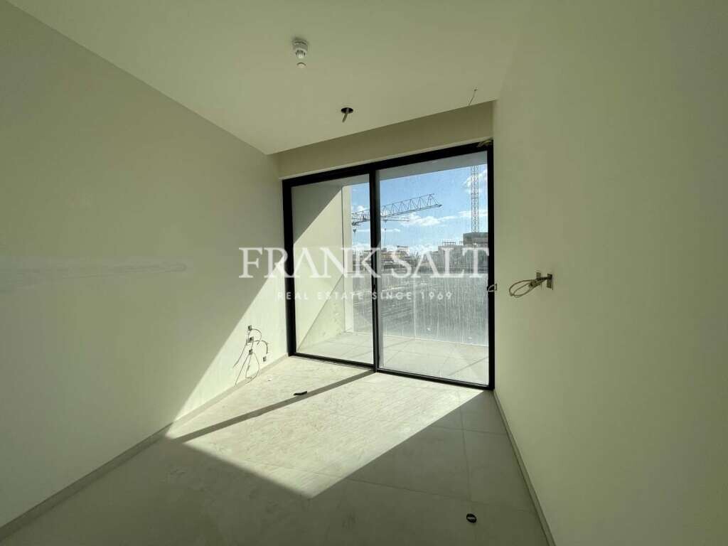 Mercury Towers, 1 Bedroom Bedrooms, ,1 BathroomBathrooms,For Sale,FRSA-752777