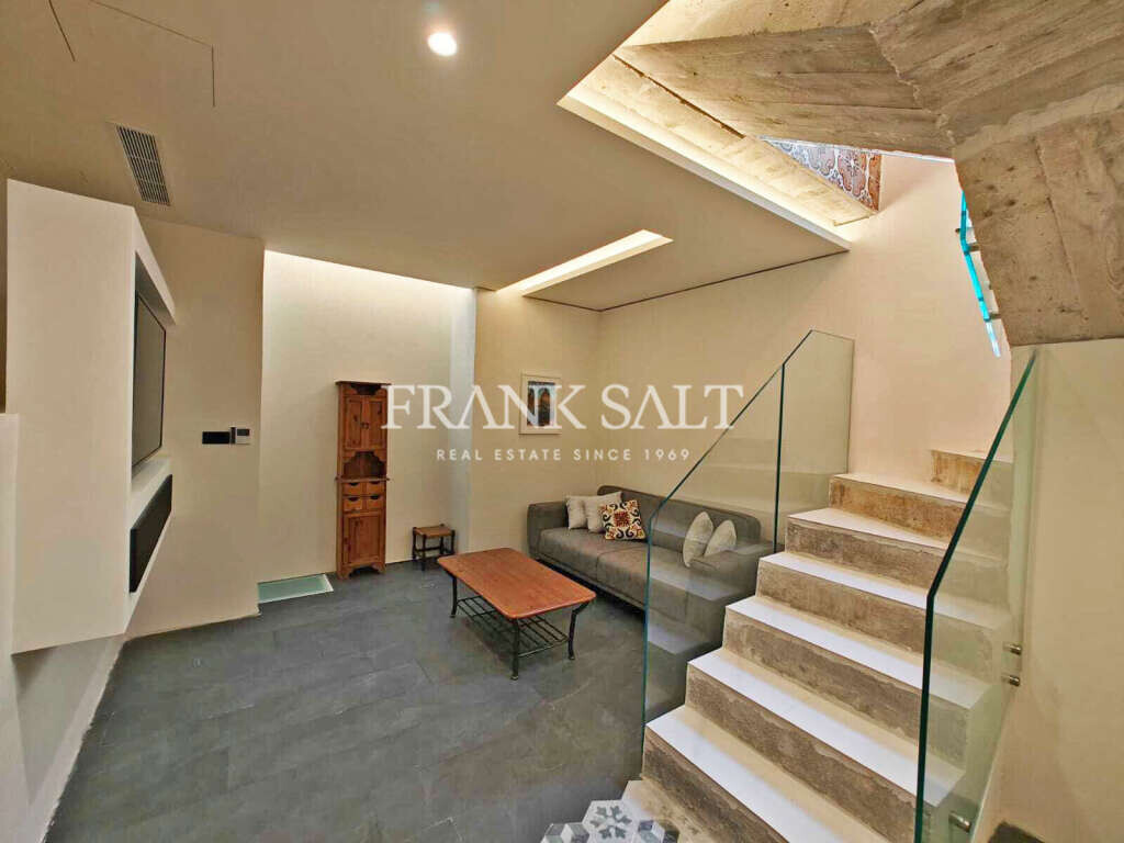 Sliema, 2 Bedrooms Bedrooms, ,For Sale,FRSA-322815