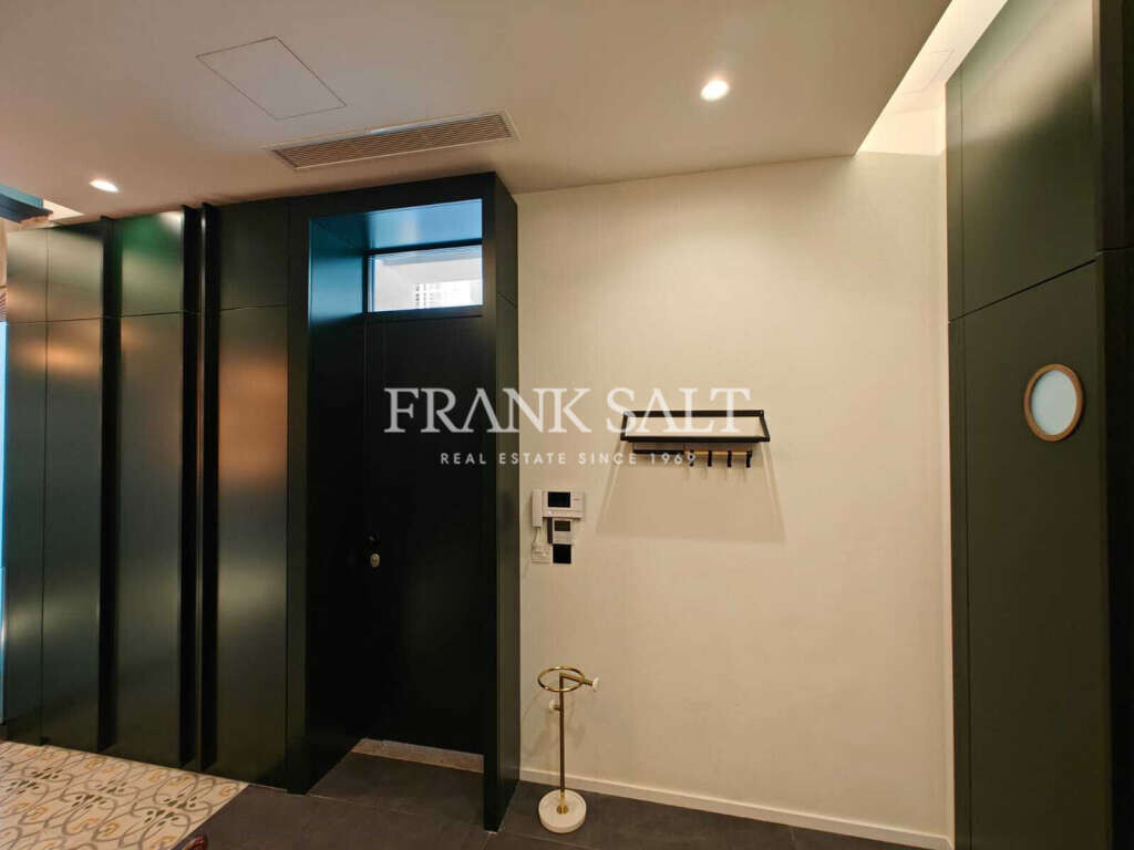 Sliema, 2 Bedrooms Bedrooms, ,For Sale,FRSA-322815