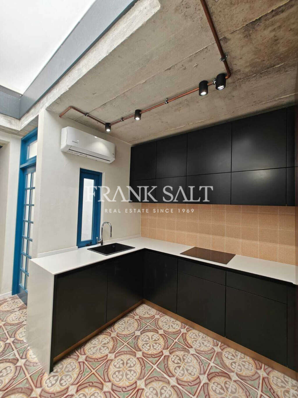 Sliema, 2 Bedrooms Bedrooms, ,For Sale,FRSA-322815