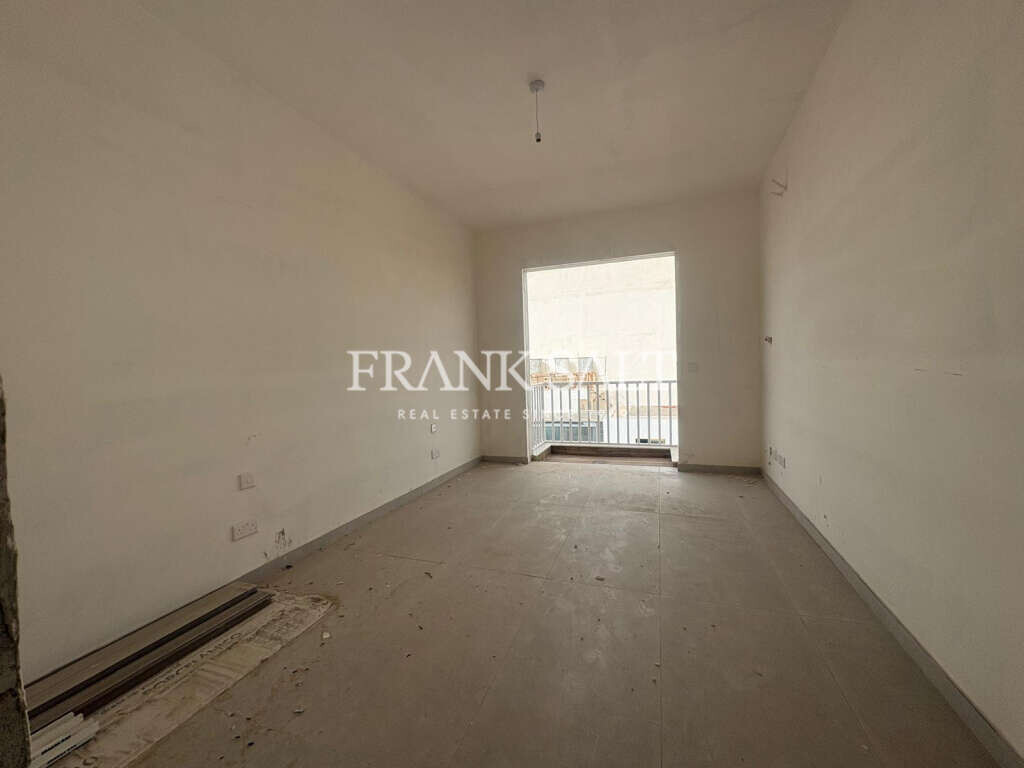 Naxxar, 3 Bedrooms Bedrooms, ,1 BathroomBathrooms,For Sale,FRSA-715073