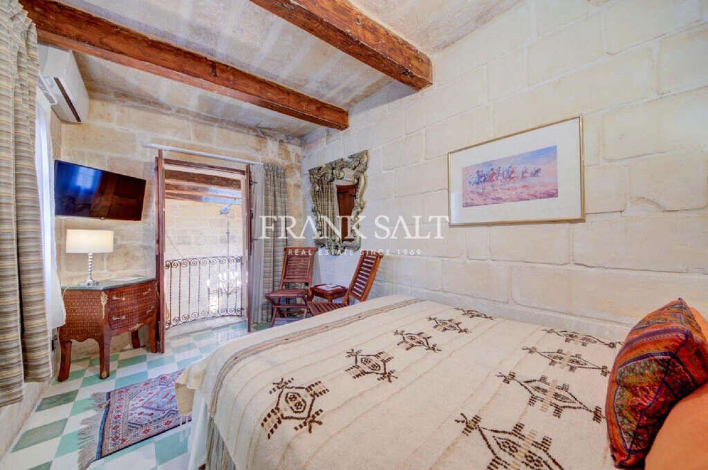 Cospicua, 5 Bedrooms Bedrooms, ,For Sale,FRSA-752759