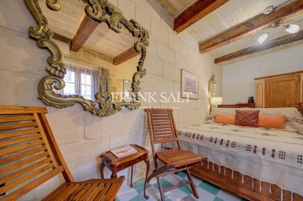 Cospicua, 5 Bedrooms Bedrooms, ,For Sale,FRSA-752759