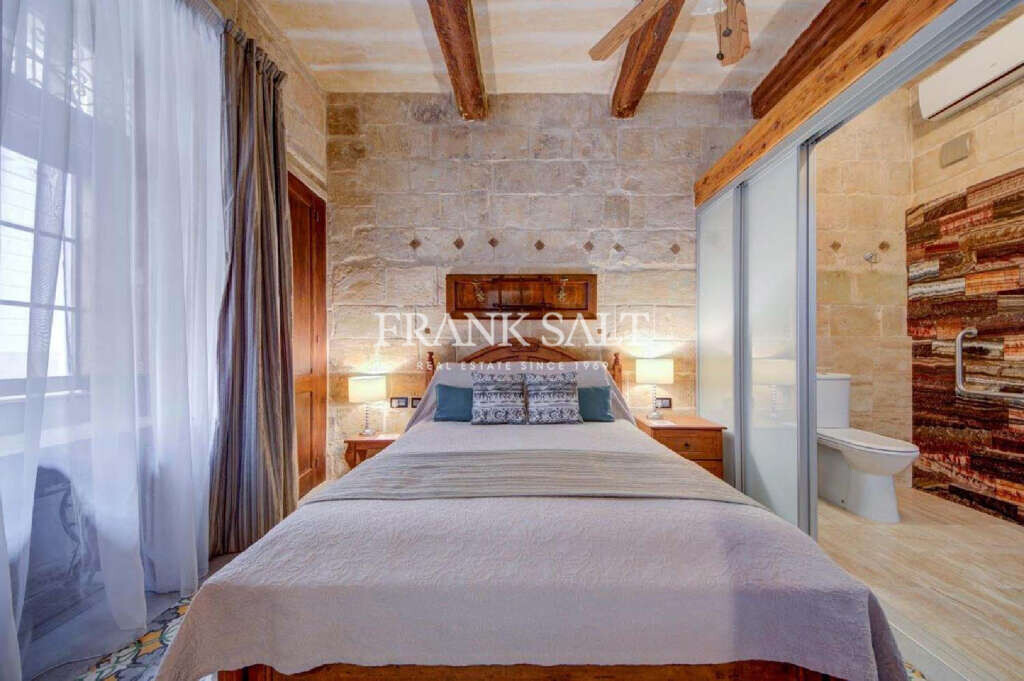 Cospicua, 5 Bedrooms Bedrooms, ,For Sale,FRSA-752759