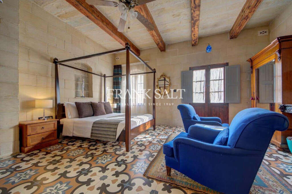 Cospicua, 5 Bedrooms Bedrooms, ,For Sale,FRSA-752759