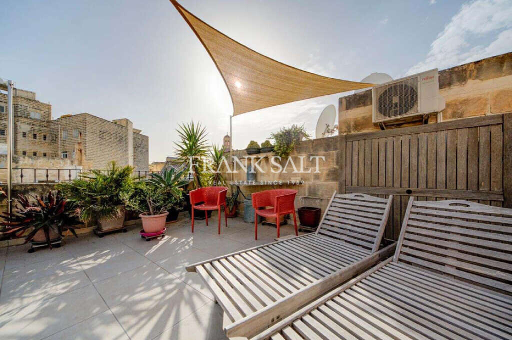 Cospicua, 5 Bedrooms Bedrooms, ,For Sale,FRSA-752759