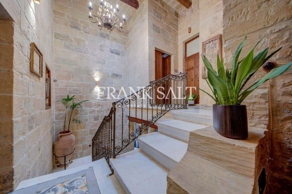 Cospicua, 5 Bedrooms Bedrooms, ,5 BathroomsBathrooms,For Sale,FRSA-752758 Cospicua, 5 Bedrooms Bedrooms, ,5 BathroomsBathrooms,For Sale,FRSA-752758