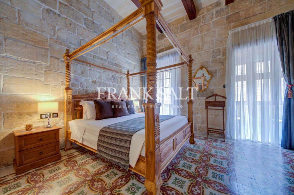 Cospicua, 5 Bedrooms Bedrooms, ,5 BathroomsBathrooms,For Sale,FRSA-752758