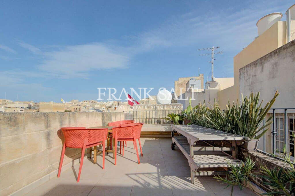 Cospicua, 5 Bedrooms Bedrooms, ,5 BathroomsBathrooms,For Sale,FRSA-752758
