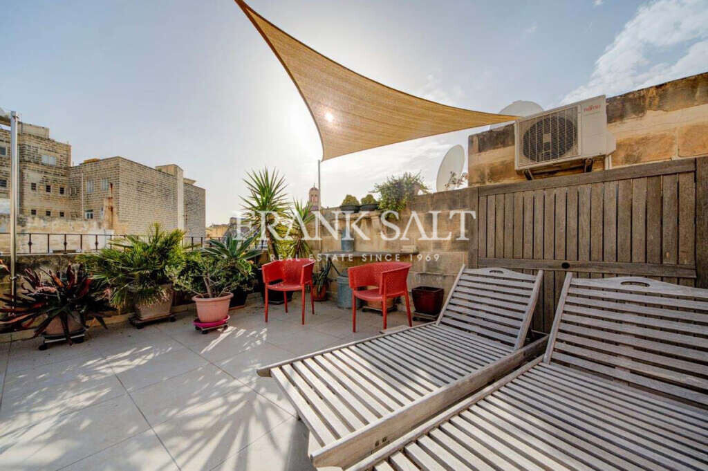 Cospicua, 5 Bedrooms Bedrooms, ,5 BathroomsBathrooms,For Sale,FRSA-752758