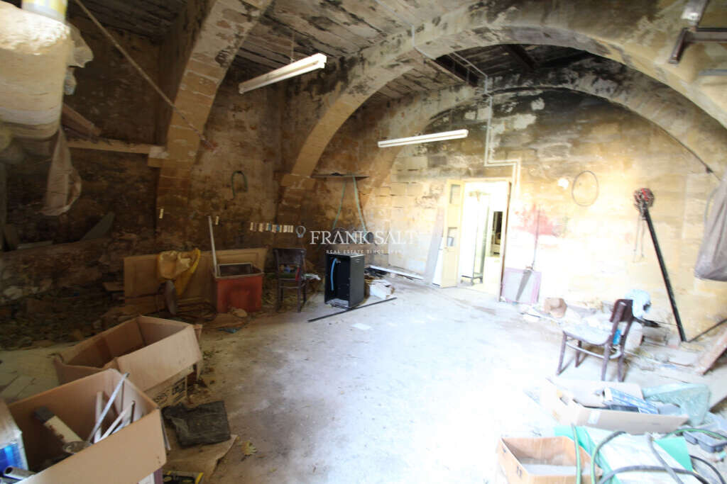 Zurrieq, 2 Bedrooms Bedrooms, ,1 BathroomBathrooms,For Sale,FRSA-426942