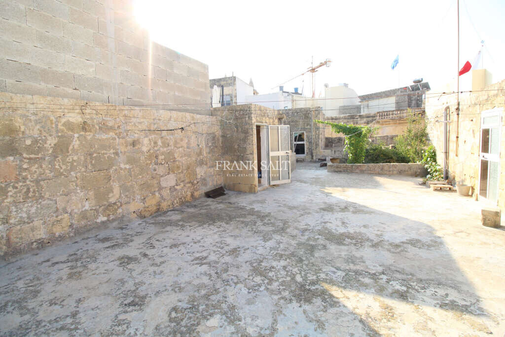 Zurrieq, 2 Bedrooms Bedrooms, ,1 BathroomBathrooms,For Sale,FRSA-426942