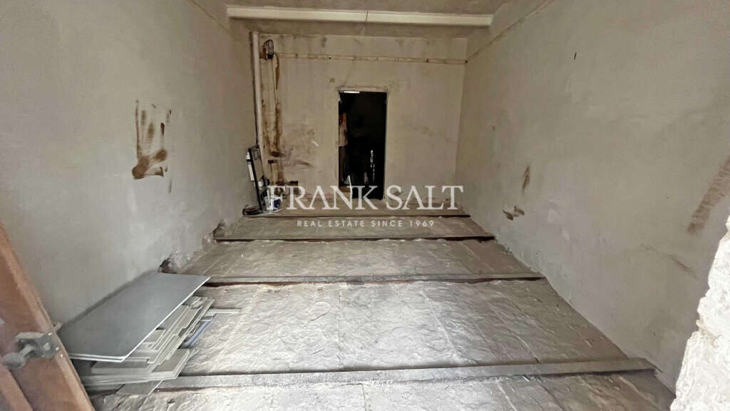 Cospicua, 4 Bedrooms Bedrooms, ,For Sale,FRSA-426961