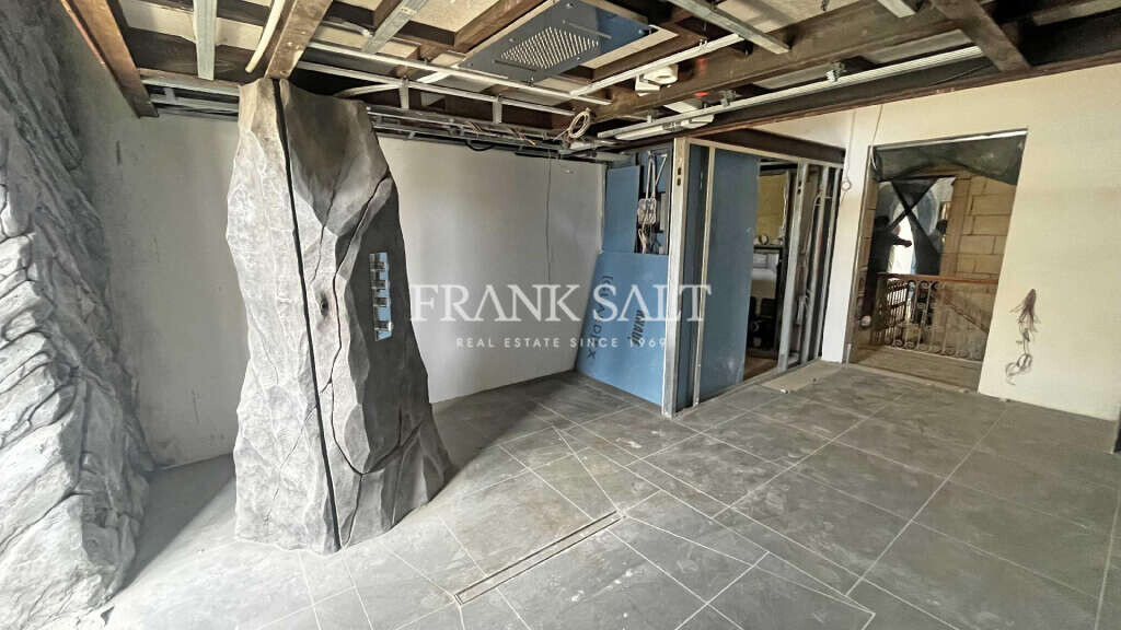 Cospicua, 4 Bedrooms Bedrooms, ,For Sale,FRSA-426961